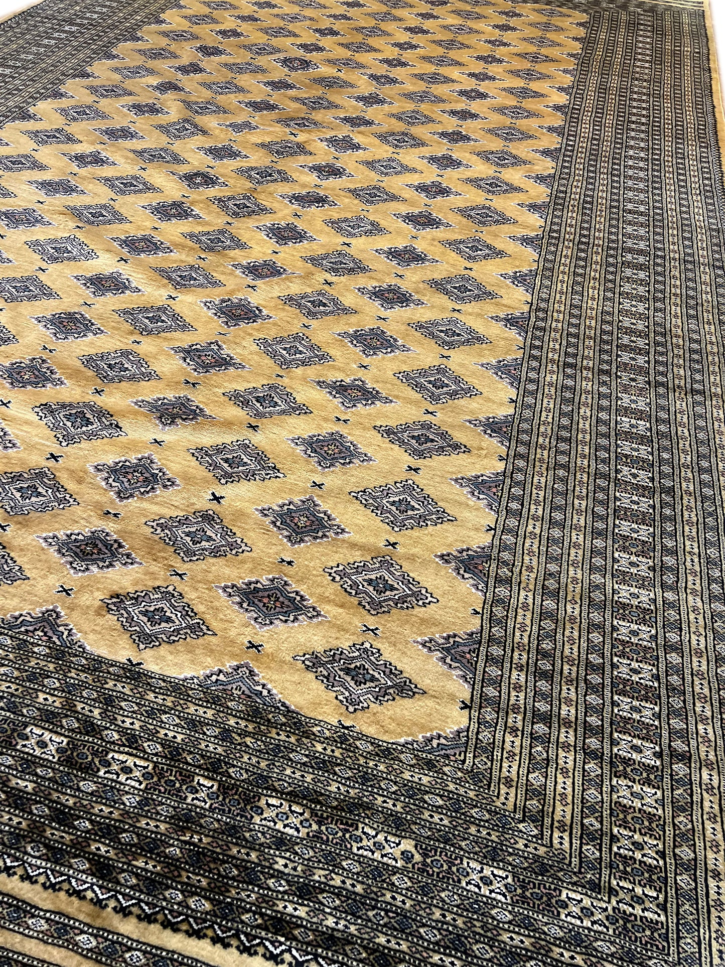 Tapis Étoile de Boukhara