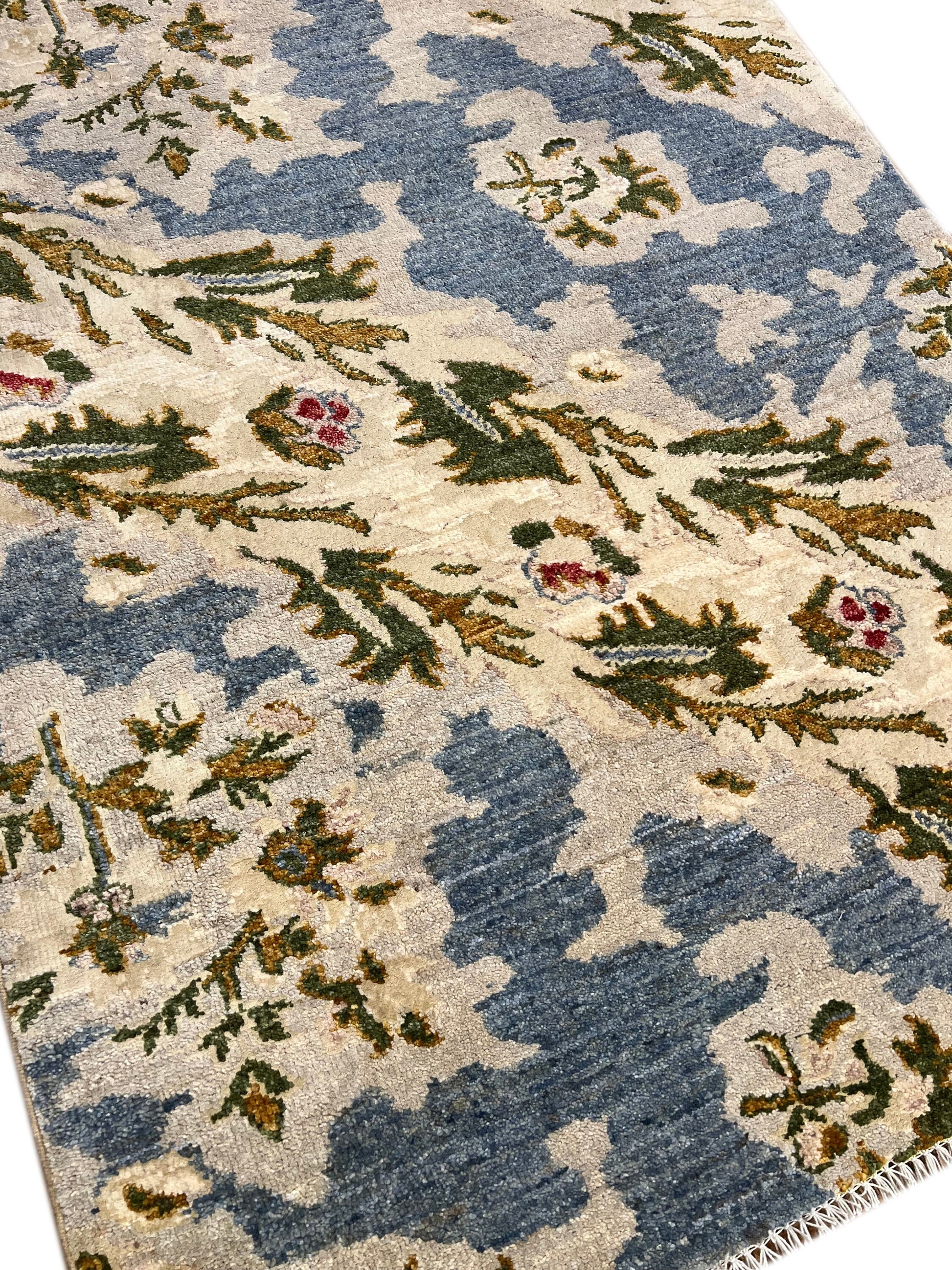 Arts & Crafts by William Morris Rug | 4'2" x 3'2" | Home Decor | Wool Area Rug