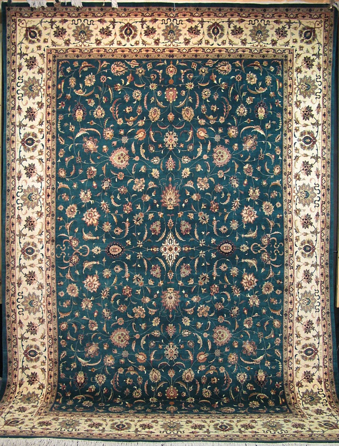 Kum Parsa Carpet