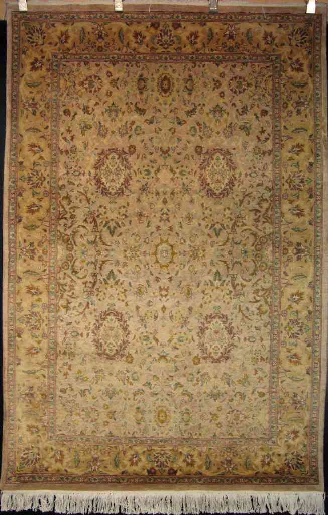 Aubusson Wool and Silk Carpet | 6'2" x 4'2" | Home Decor | Hand-Knotted Area Rug