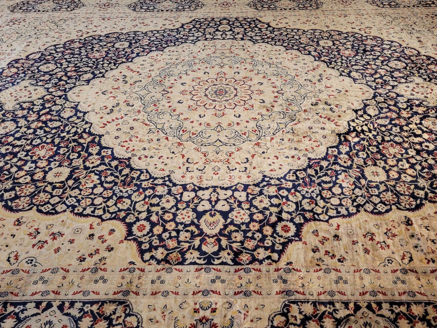 Hispahan Nagshe | 12'3" x 9' | Brand New Silk Carpet | Hand-Knotted Area Rug