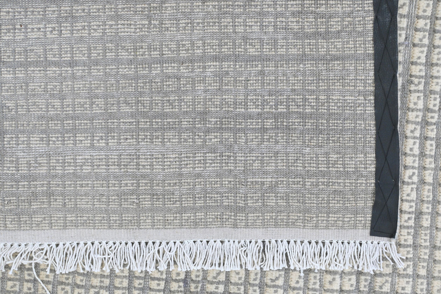 Modern Wool Rug | 9'2" x 6'1" | Home Decor | Hand-Knotted Area Rug