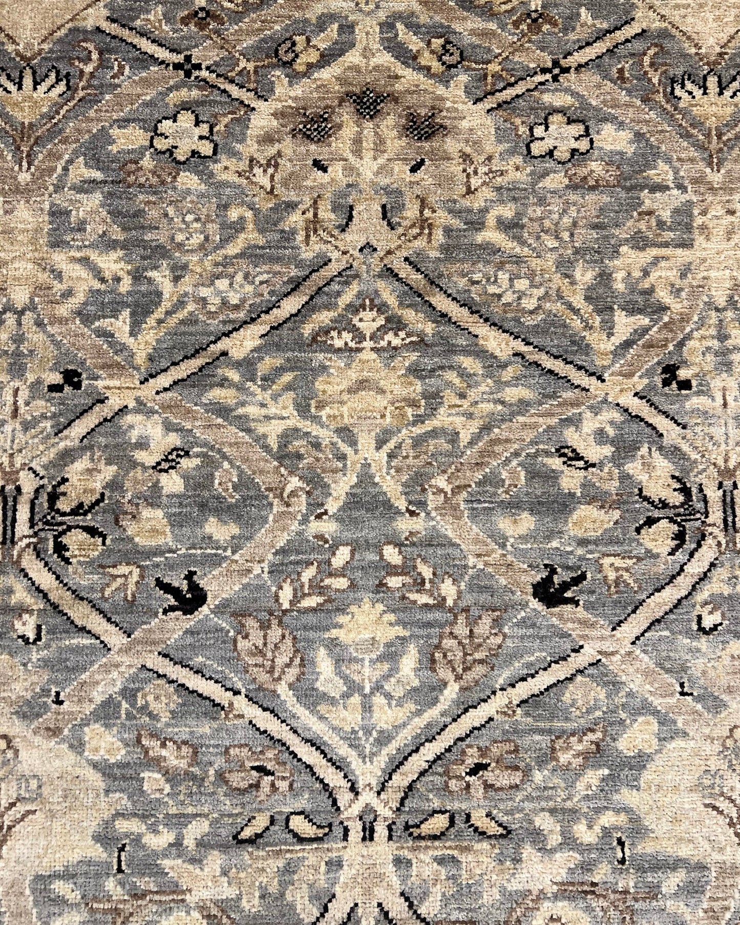 Tauris Trellis - Arts & Crafts by William Morris Carpet | 8'4" x 5'1'' | New Hand-Knotted Area Rug