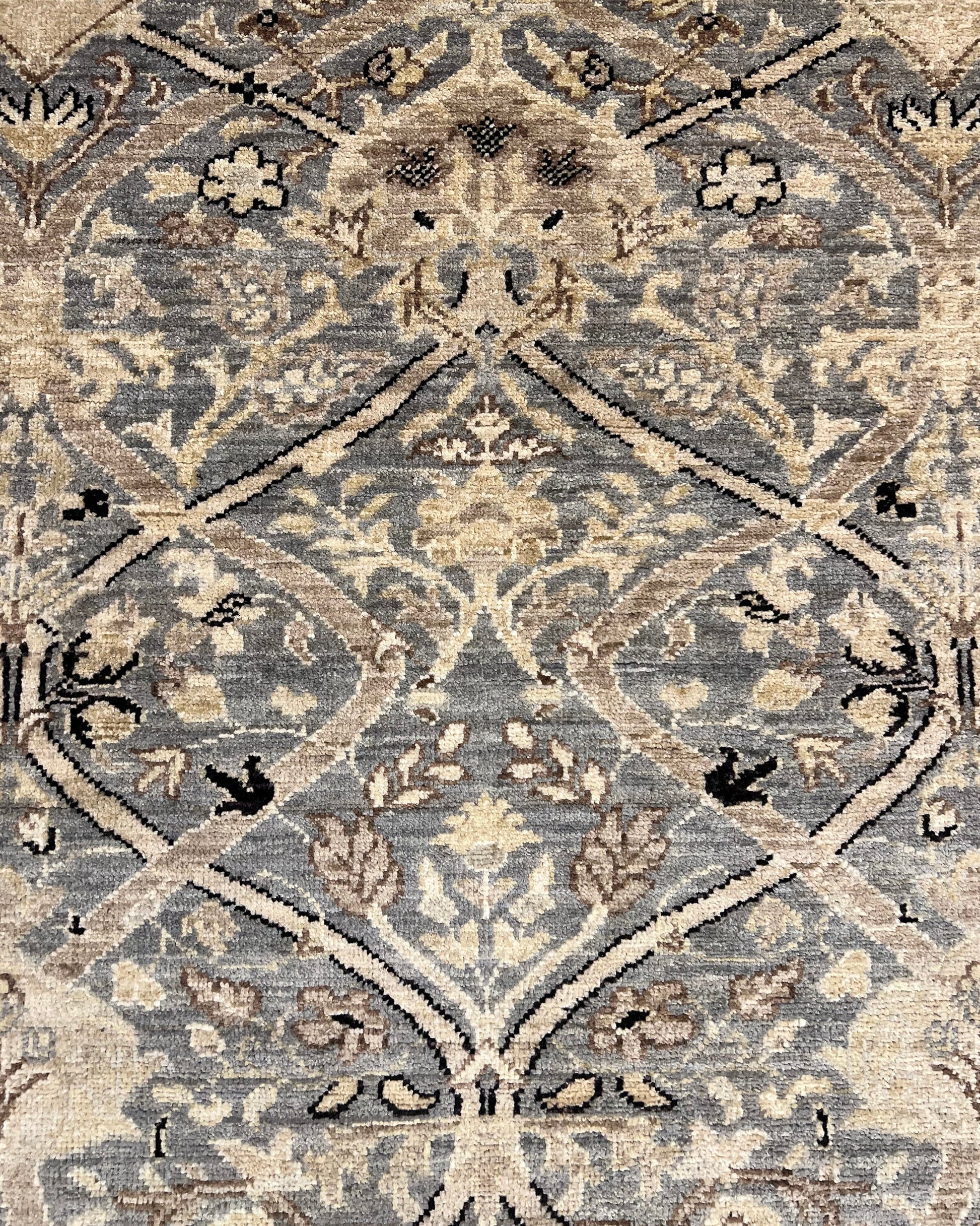 Tauris Trellis - Arts & Crafts by William Morris Carpet | 8'4" x 5'1'' | New Hand-Knotted Area Rug