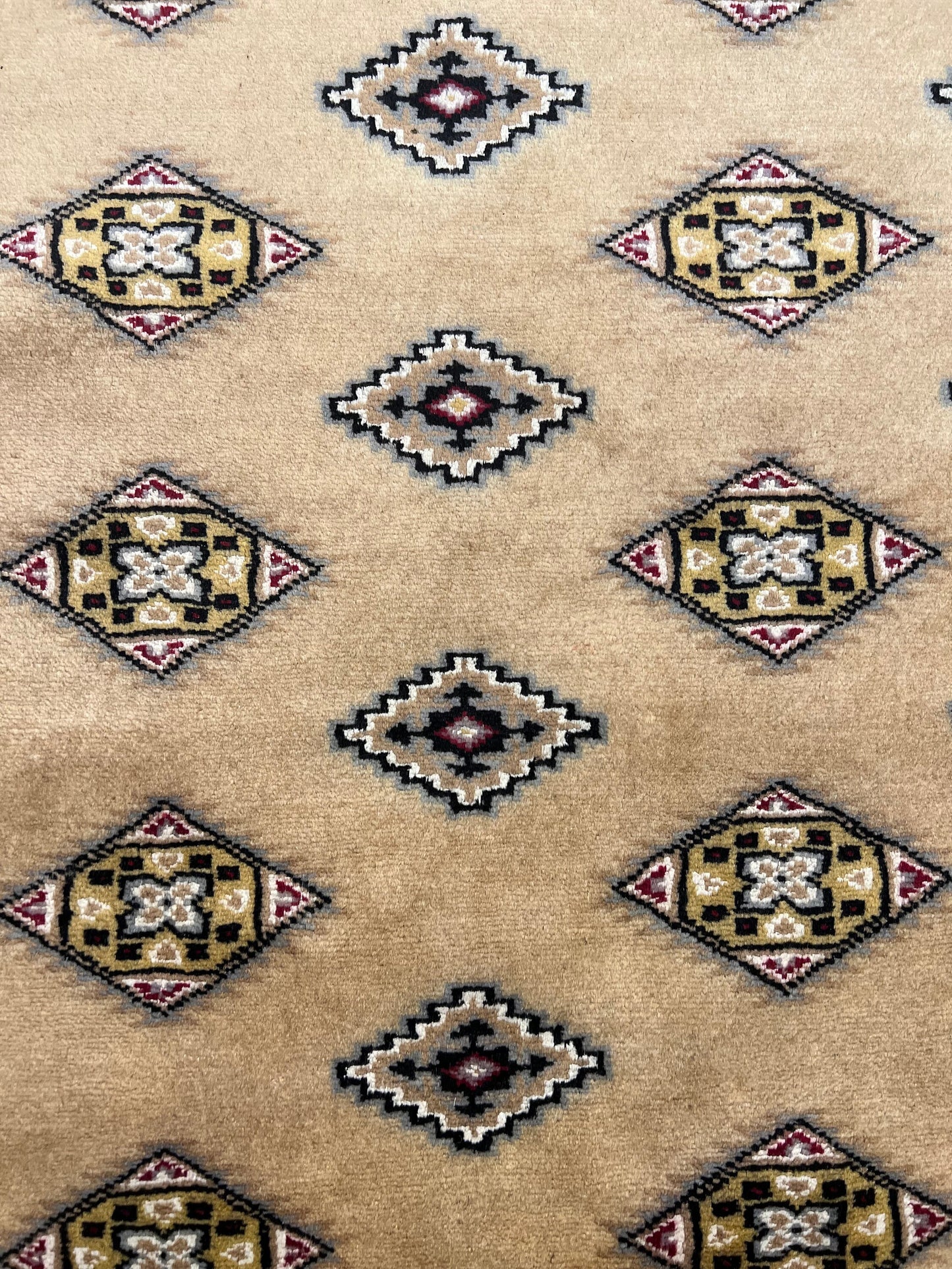 Bokhara Pende Rug | 6'6" x 4'8" | Home Decor | Hand-knotted Area Rug