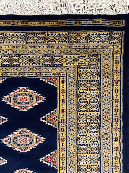 Pende Bokhara Rug | 6'7" x 4'7" | Home Decor | Hand-knotted Area Rug