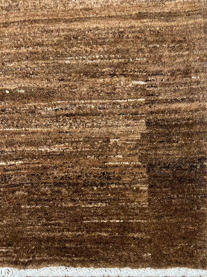 Luri Wool Carpet | 8'10" x 5'11" | Home Decor | Hand-knotted Area Rug