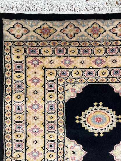 Bokhara Shah Saloor Rug | 9'2" x 6'2" | Home Decor | Hand-knotted Area Rug