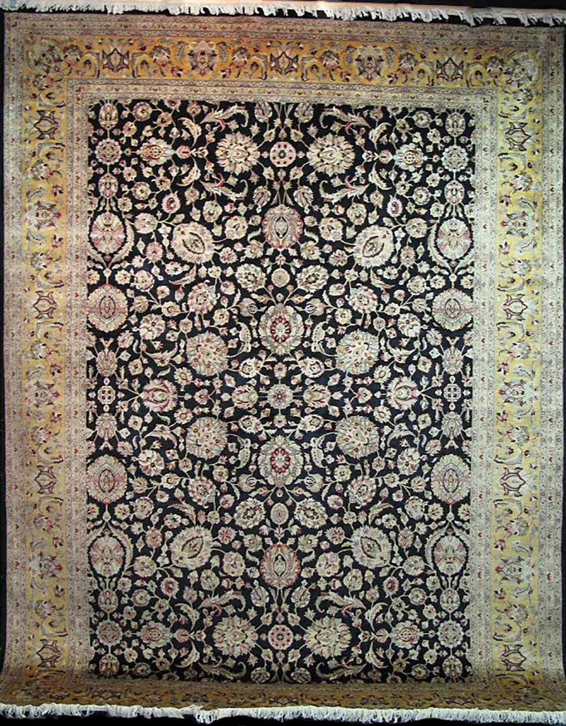 Ghoum Lotus Carpet | 12'2" x 9' | Home Decor | Hand-knotted Area Rug