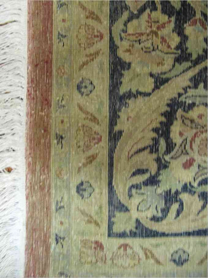 Tauris Carpet | 12'6" x 9'1" | Home Decor | Hand-knotted Area Rug