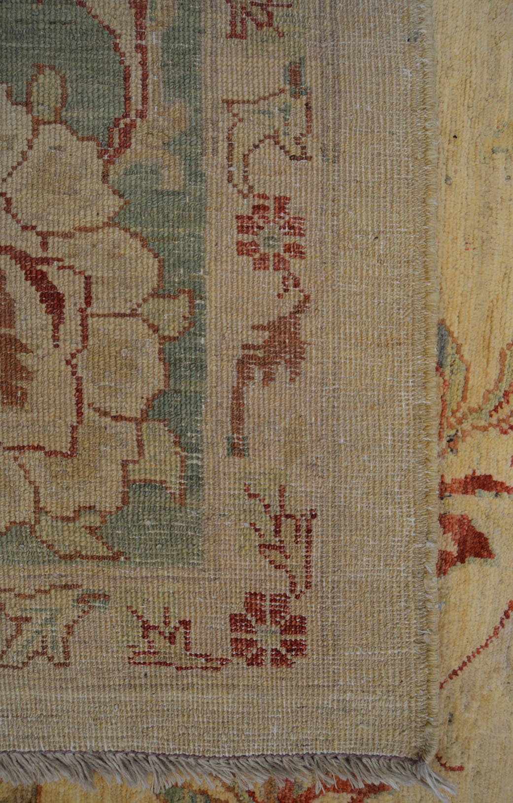 Sienna Carpet | 13'8" x 9'11" | Home Decor | Hand-knotted Wool Area Rug