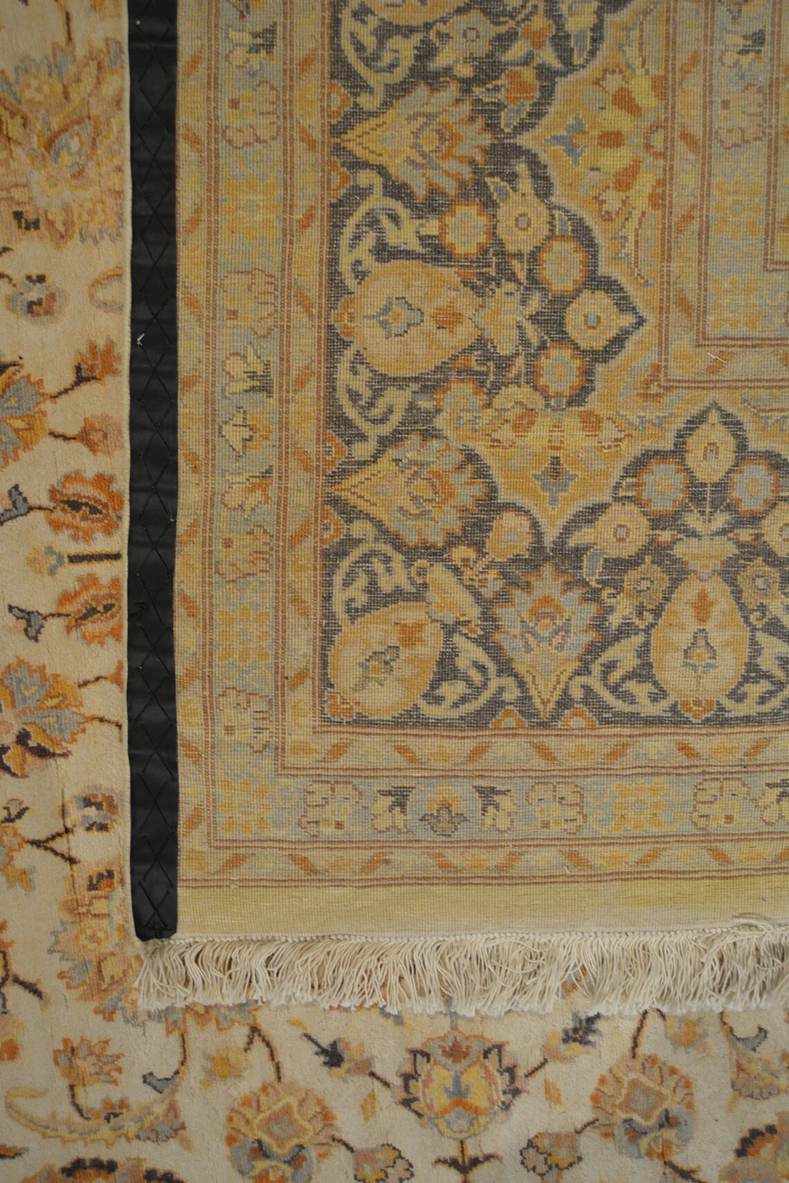 Tauris Silk Carpet | 14'3" x 9'11" | Home Decor | Wool Area Rug