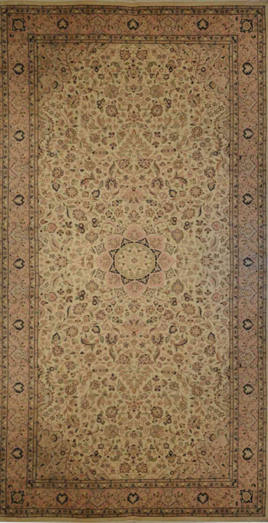 Naeyn Habibian Carpet | 20'10" x 10'4" | Home Decor | Hand-knotted Wool Area Rug