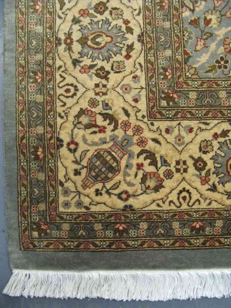 Amritsar Carpet | 10'1" x 8'1" | Home Decor | Hand-knotted Wool Area Rug