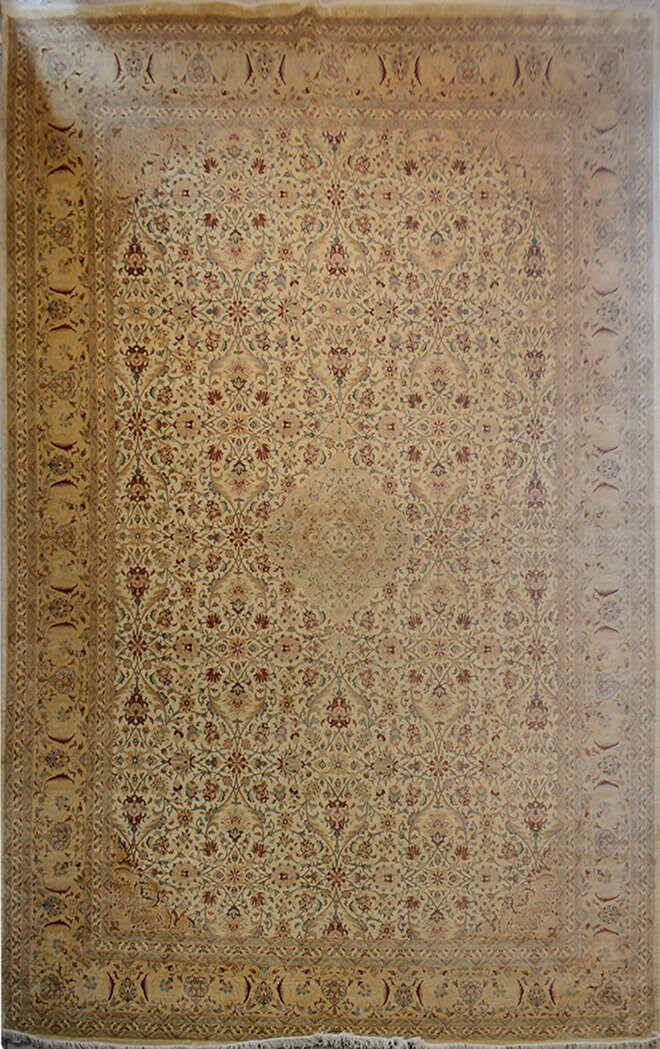 Tauris (Fine) Silk Carpet | 17'5" x 10'11" | Home Decor | Silk & Wool Area Rug