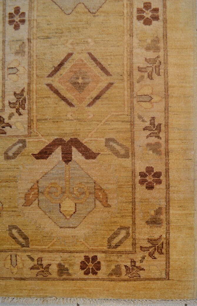 Zabol Carpet | 17'9" x 11'9" | Home Decor | Hand-knotted Wool Area Rug