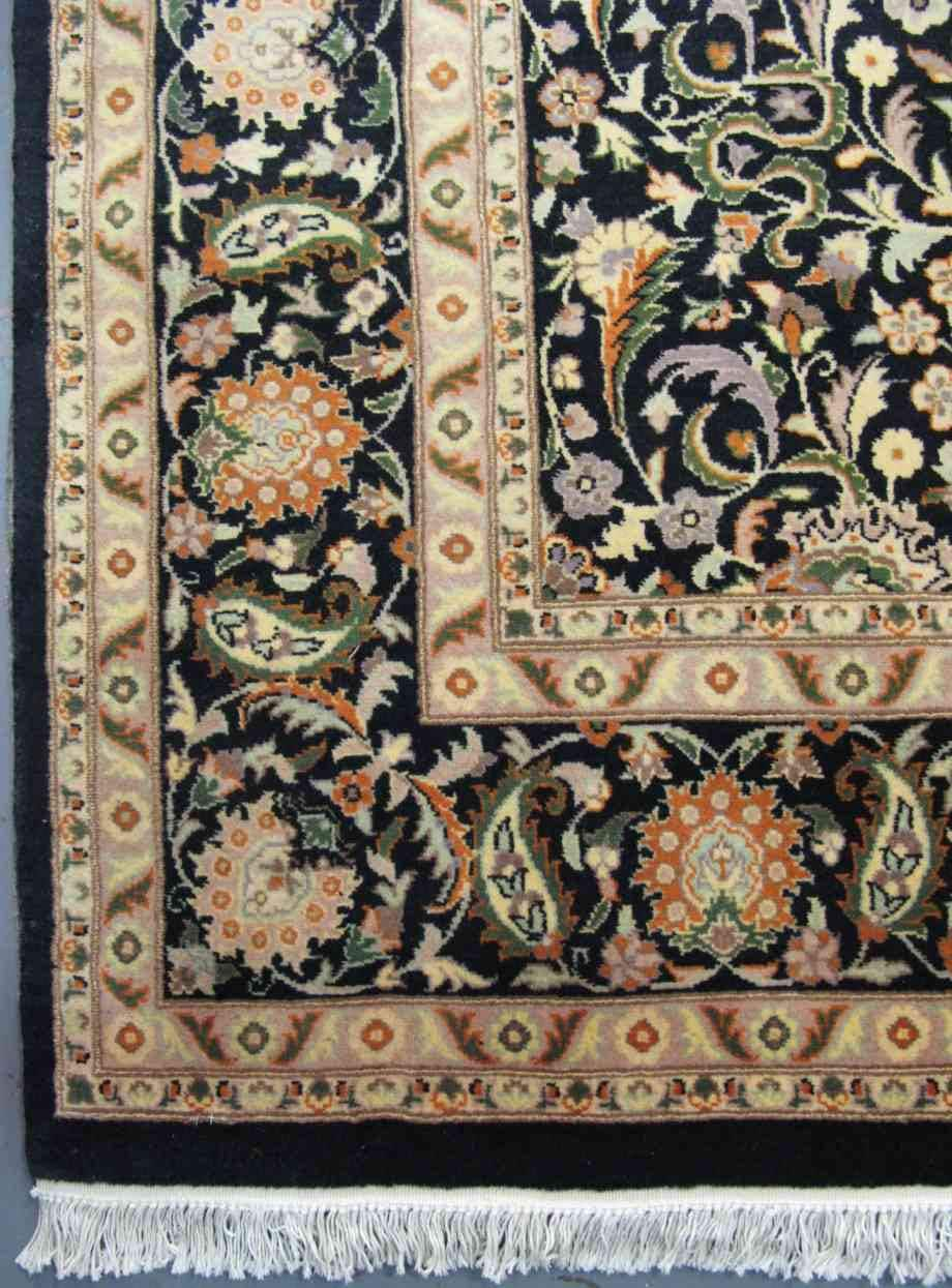 Lahore Gardens Carpet | 16'2" x 8' | Home Decor | Hand-knotted Wool Area Rug