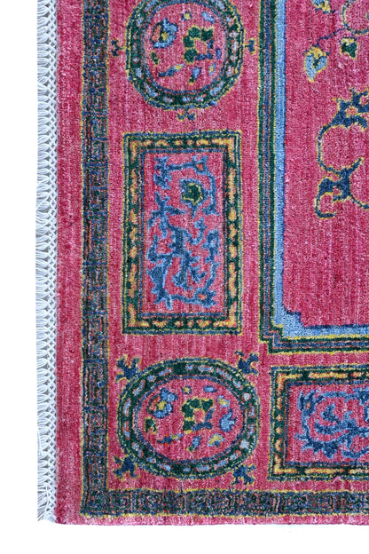 Pavos Cristatus Carpet | 9'3" x 6'1" | Home Decor | Wool Area Rug